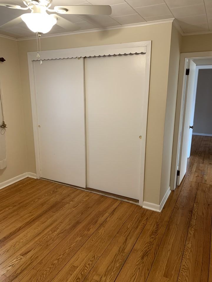 137 S Pemberton Ave - Photo 2 of 15