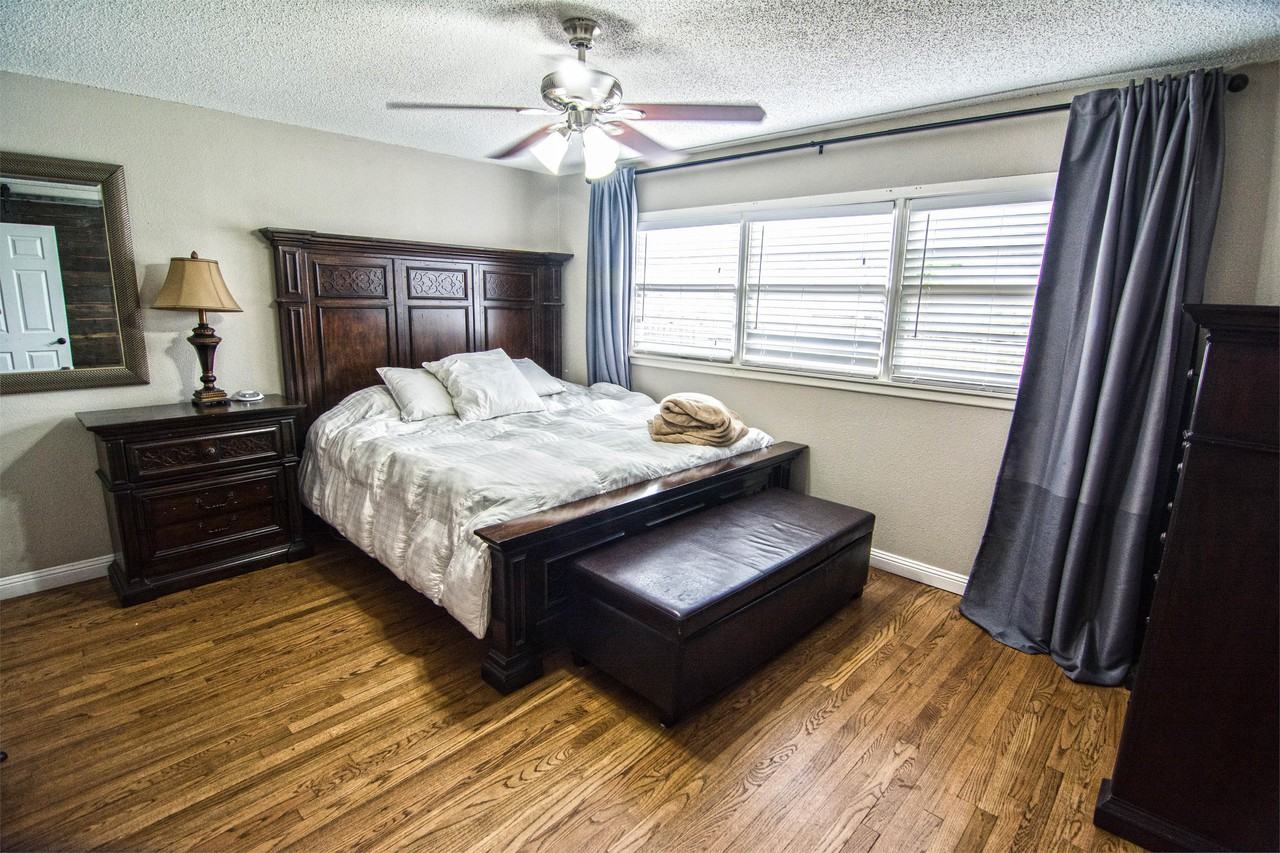 3110 40th St #1 - Photo 4 of 9