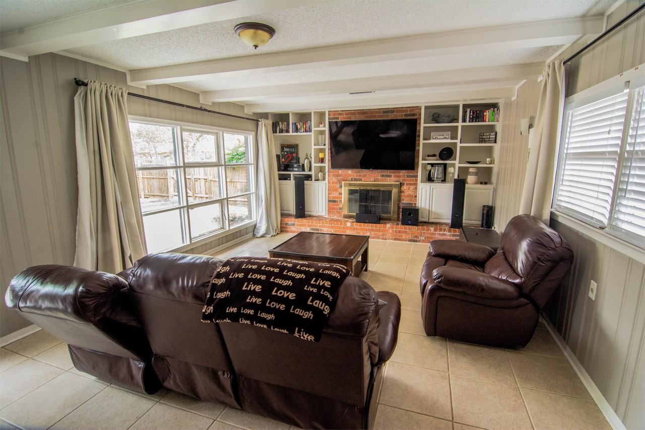 3110 40th St #1 - Photo 5 of 9