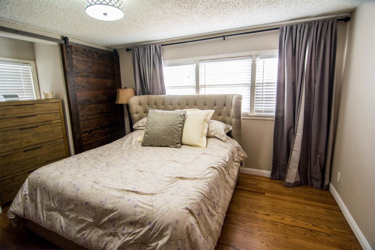 3110 40th St #1 - Photo 7 of 9