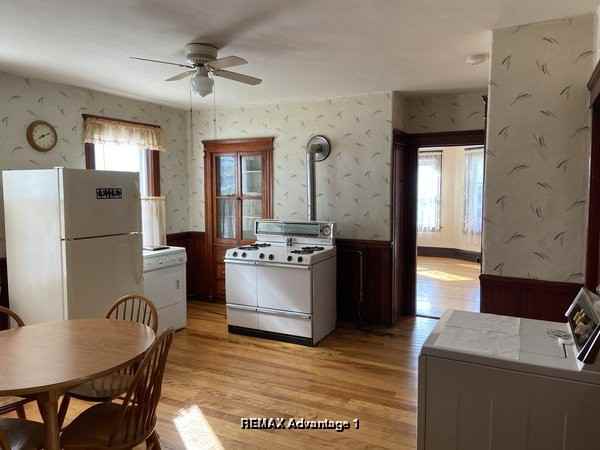 34 Sigel St #2 - Photo 2 of 8