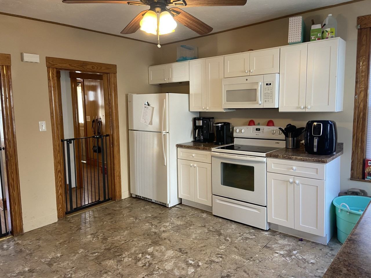 65 Coburn Ave - Photo 2 of 20