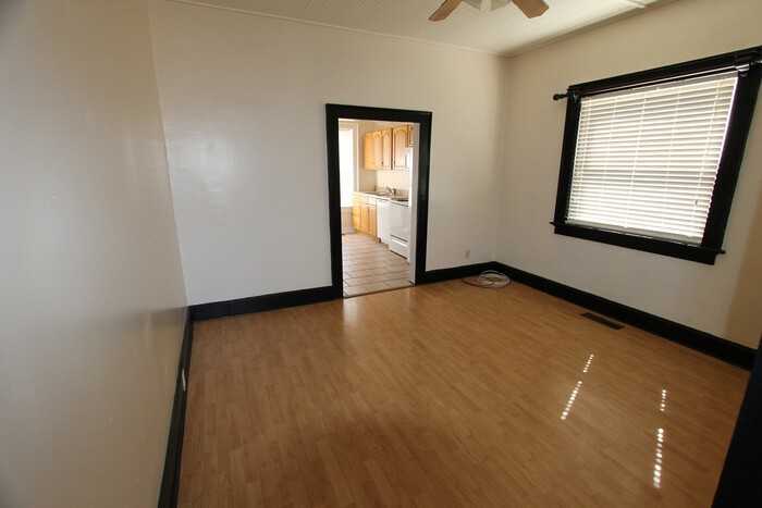 221 Nw Martin Luther King Jr Blvd - Photo 2 of 19