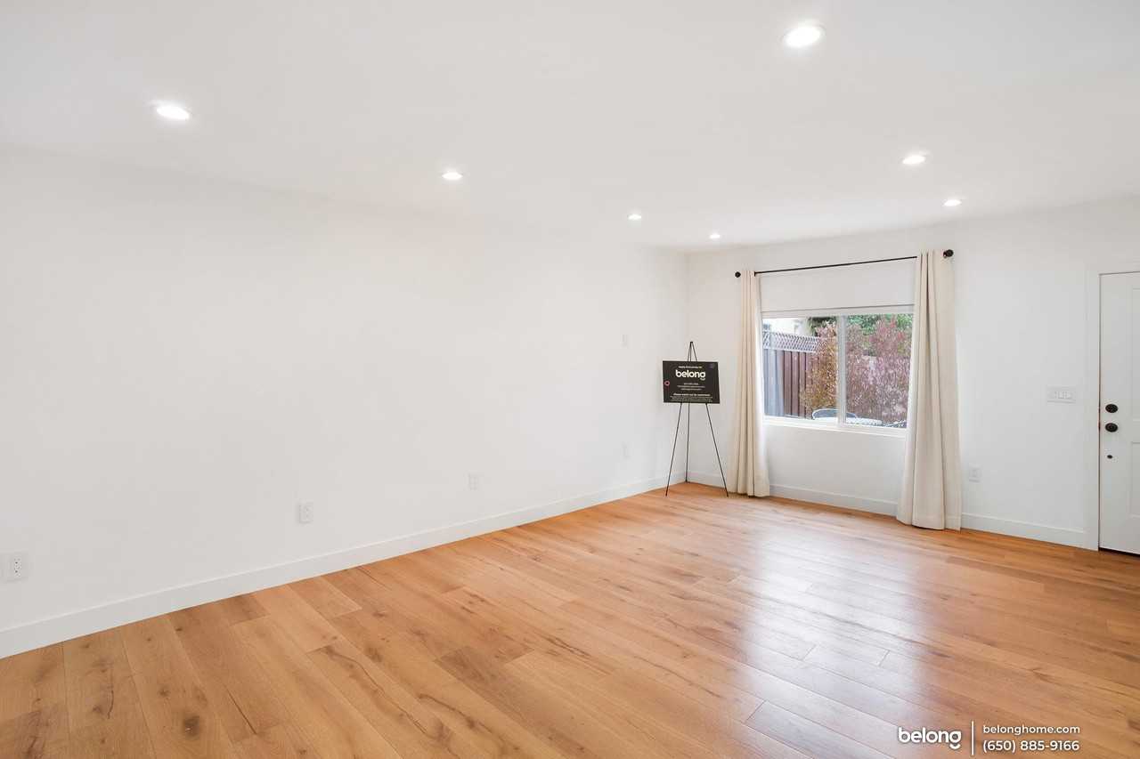 552 Sierra Avenue - Photo 2 of 25