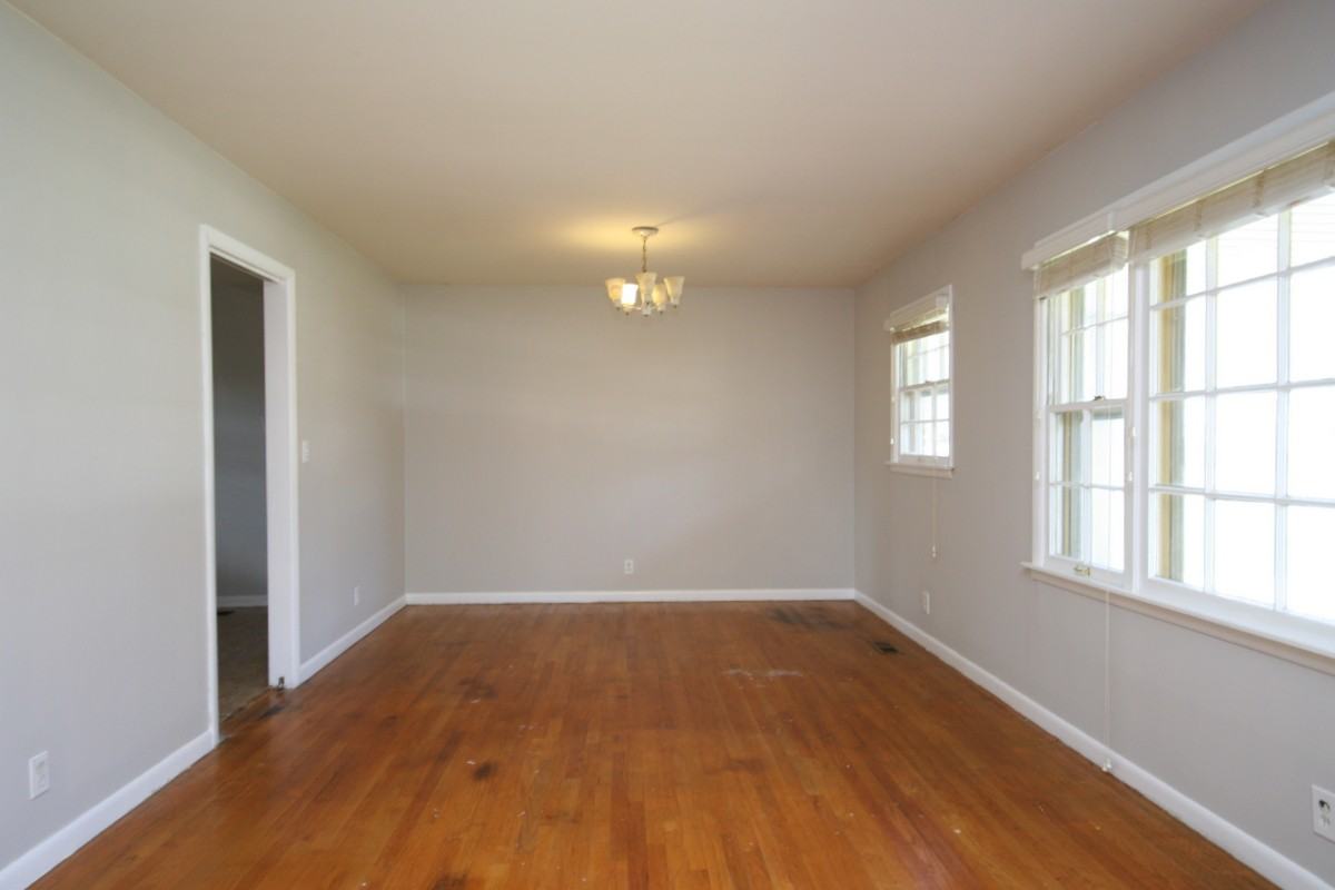 2002 Laverne Dr Nw #1 - Photo 4 of 14