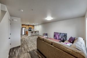 featured image of 1021 E Iowa Ave #4