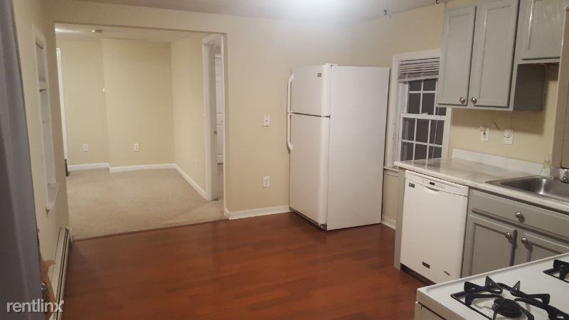 85 Washington St - Photo 2 of 9