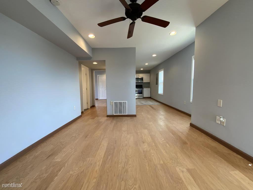 526 526 Junilla Street 3 - Photo 3 of 27