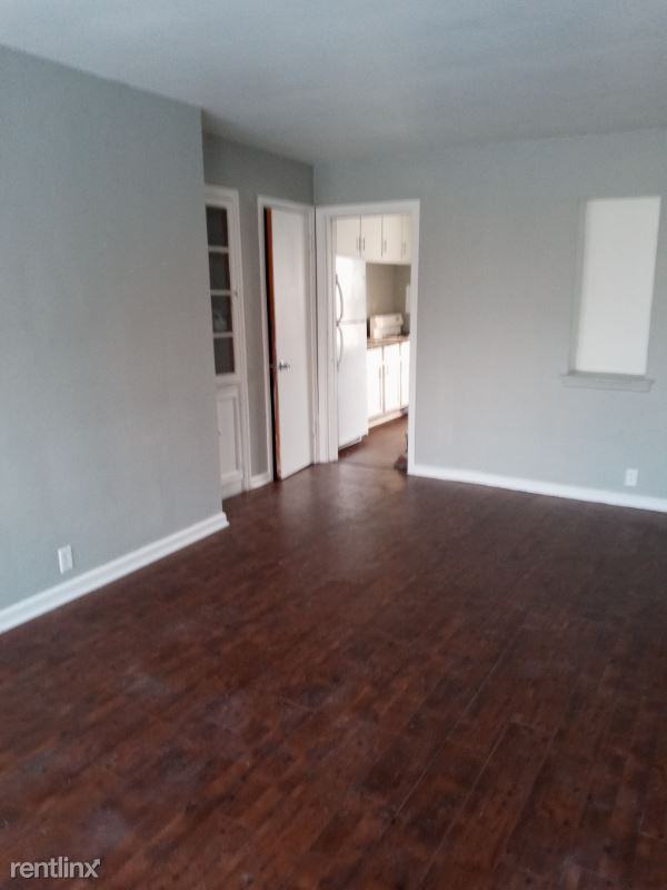 2605 W Victory Ln - Photo 2 of 12