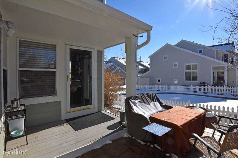 4036 Plum Creek Dr - Photo 3 of 46