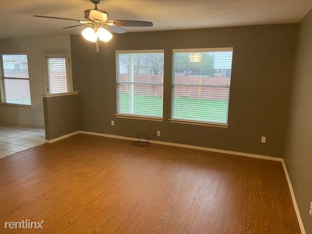 3803 Willie Mays Ln - Photo 2 of 12