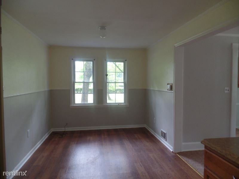 15 Chase Dr - Photo 3 of 12