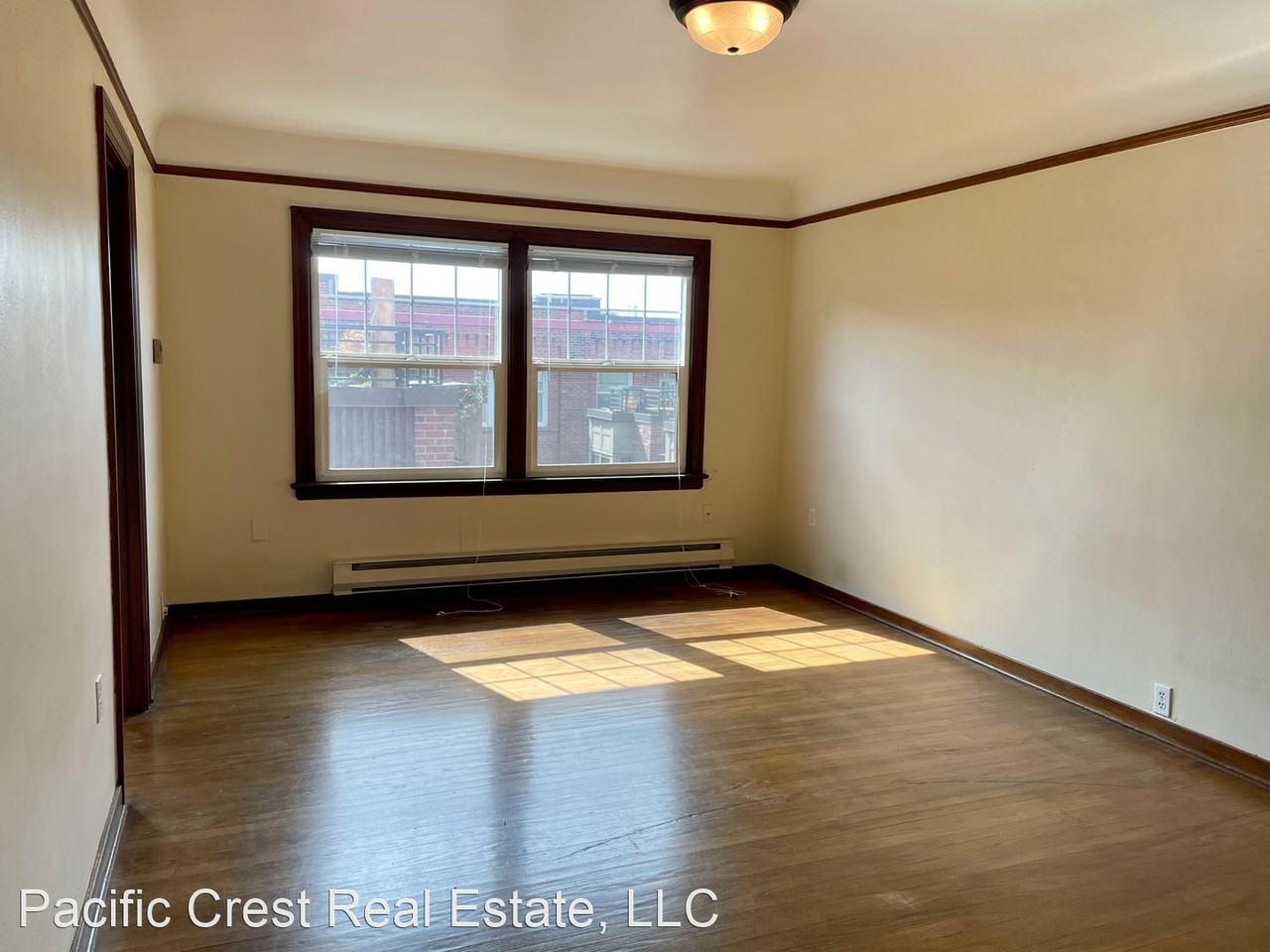 Daphne 433 13th Avenue East - Photo 2 of 8