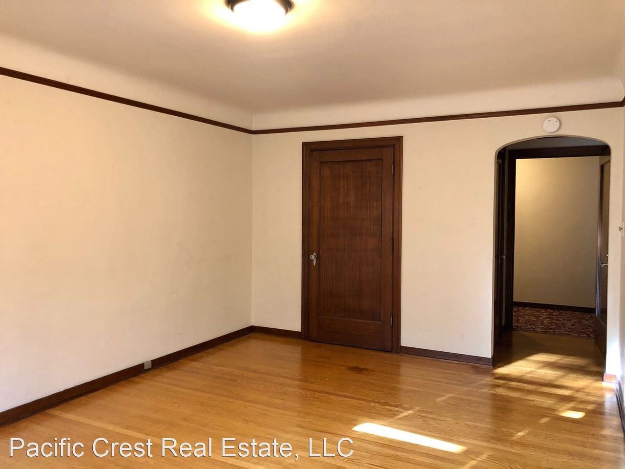 Daphne 433 13th Avenue East - Photo 3 of 8