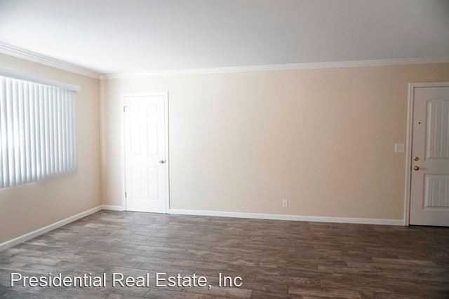 2123 Monroe St - Photo 2 of 7