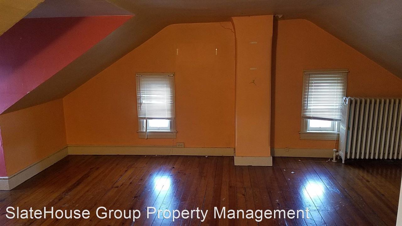 1823-1825 W Market St (*SHG*) - Photo 3 of 9