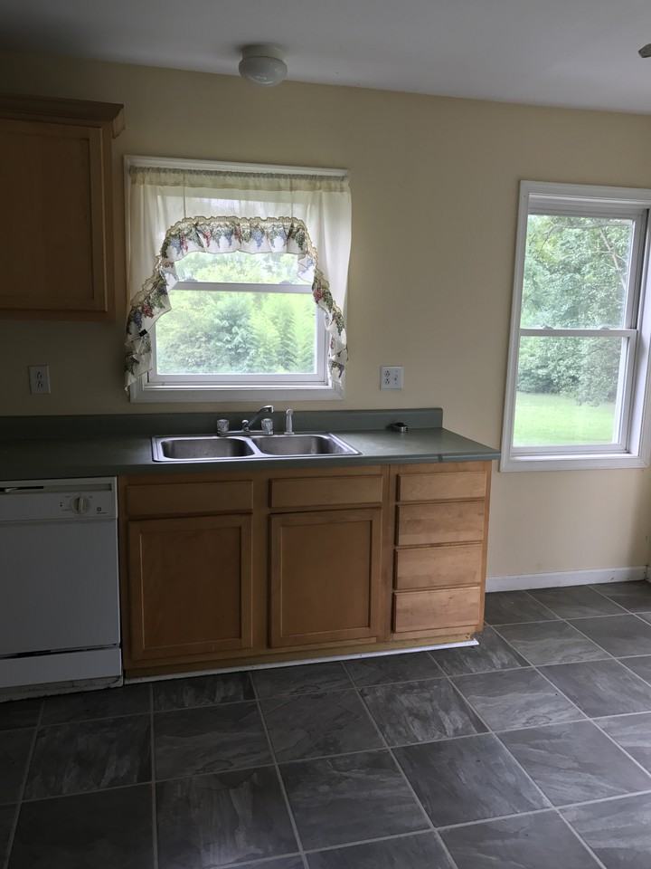 125 Legrande Ave - Photo 3 of 31