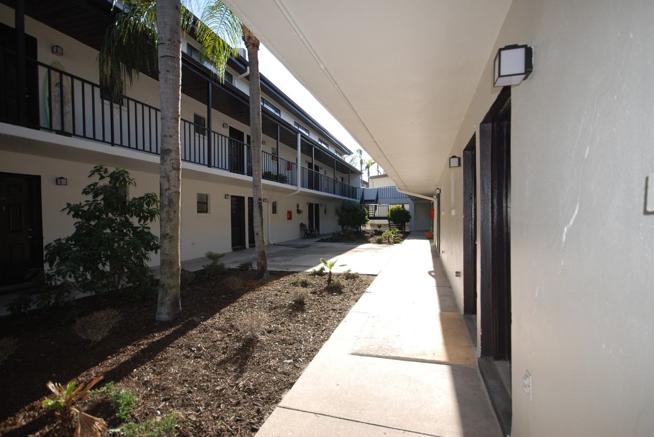 1254 E 113th Ave - Photo 5 of 6