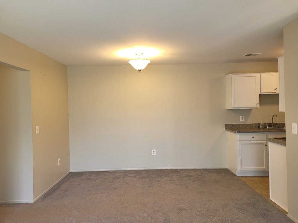 6946 Foxthorn Dr - Photo 2 of 15