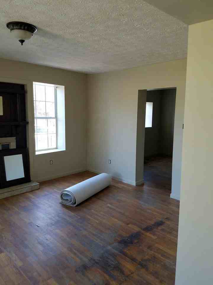 1720 Reynolds St - Photo 3 of 13