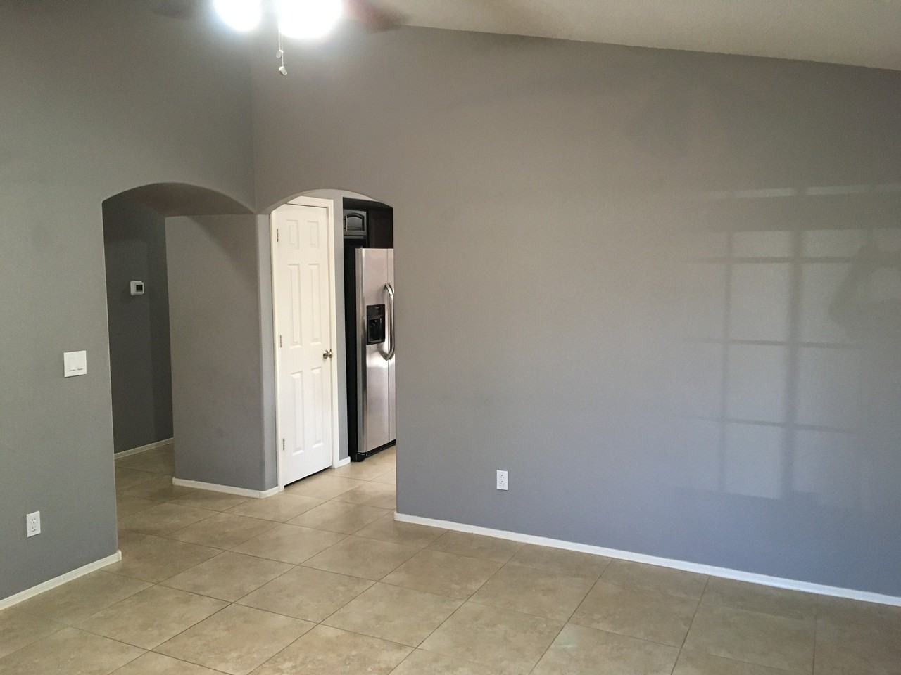 224 N 224th Ln - Photo 7 of 39