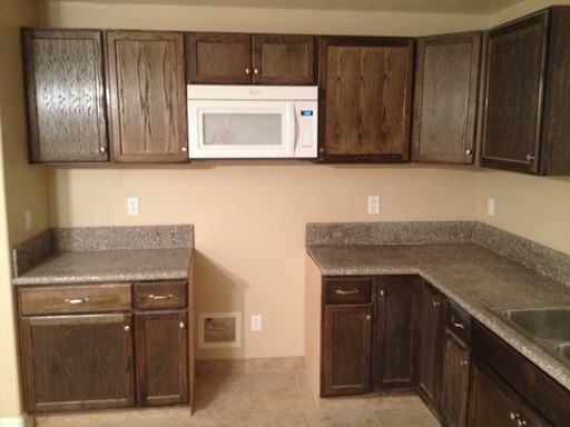 617 Vine Dr - Photo 3 of 7