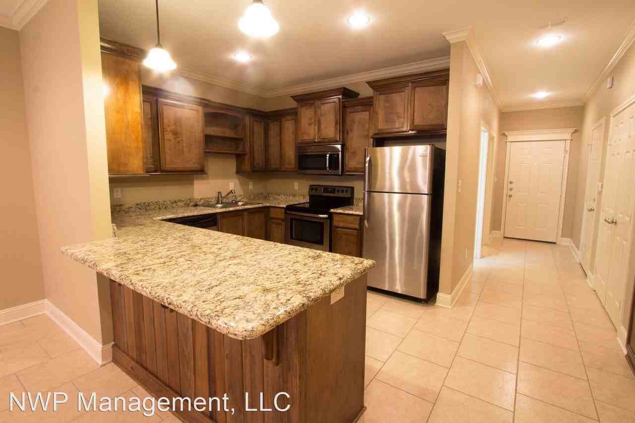 9173 Shadow Oak Dr - Photo 3 of 16