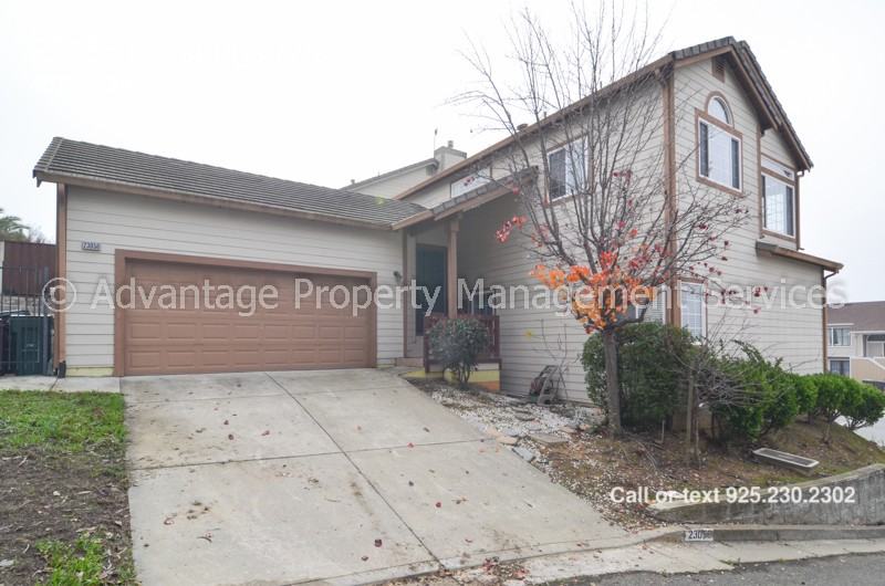 23056 Lakeridge Ave - Photo 2 of 15