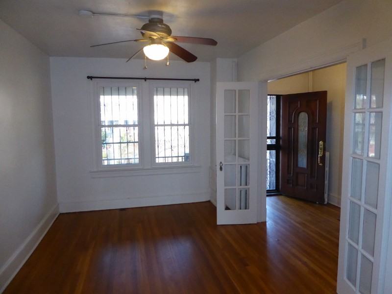 732 Fairmont St Nw #1 - Photo 3 of 29