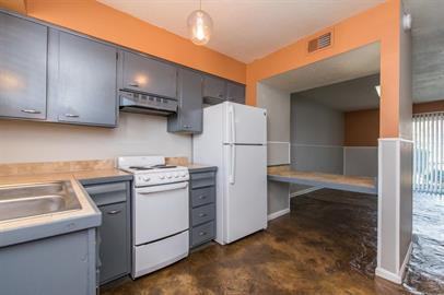 568 N. Broadway, Unit 23 - Photo 3 of 15