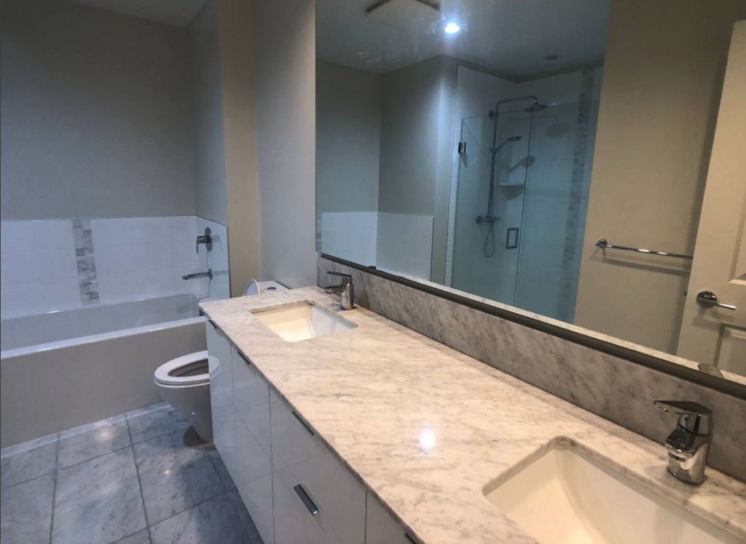 CARRERA - Photo 3 of 7