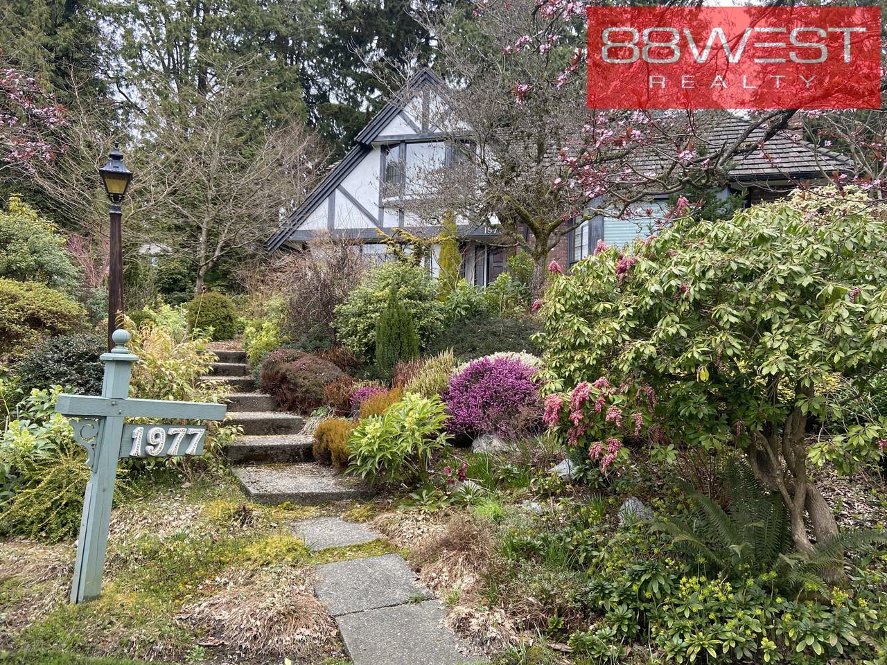 1977 11th Place - Photo 3 of 32