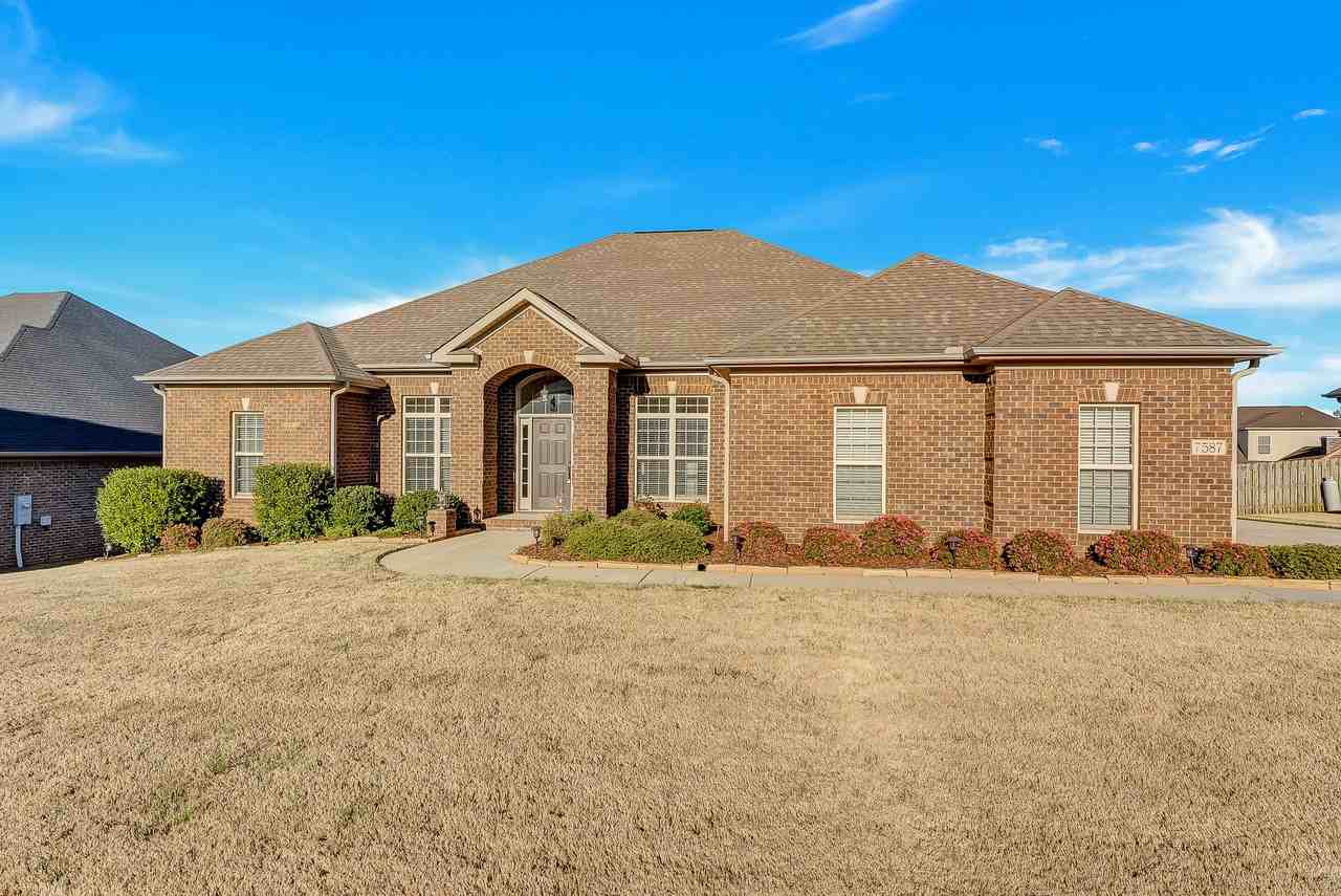 7587 Crestridge Dr #1 - Photo 2 of 30