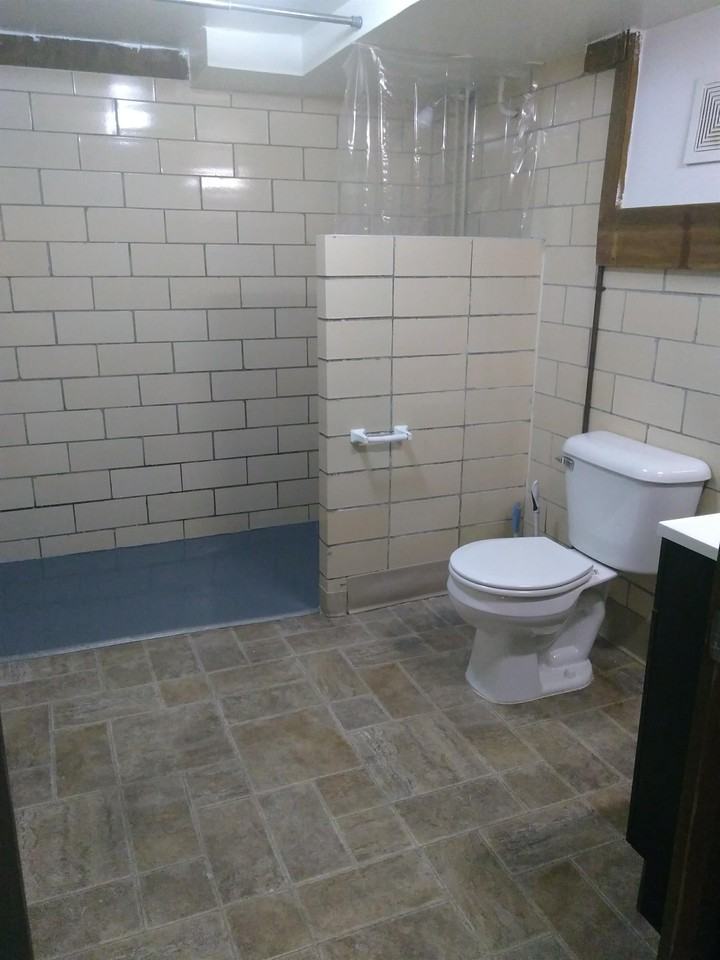 208 S Dayton Ave #2 - Photo 3 of 4