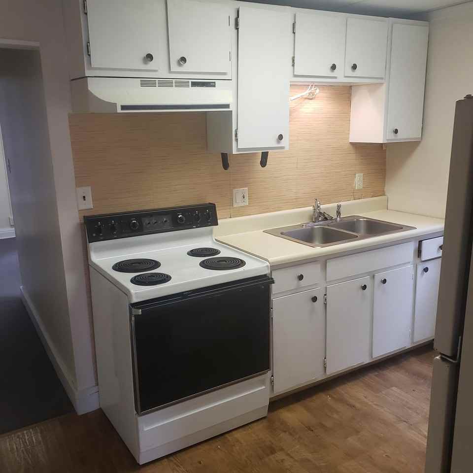 364 Market St #364B - Photo 3 of 9