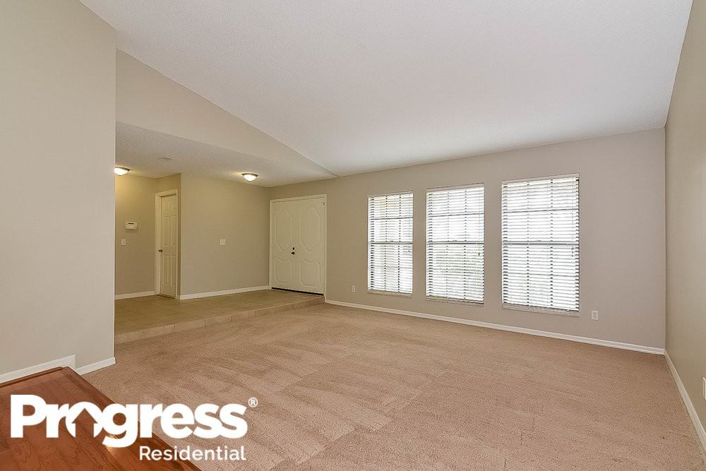 2729 Briarpatch Dr - Photo 3 of 14