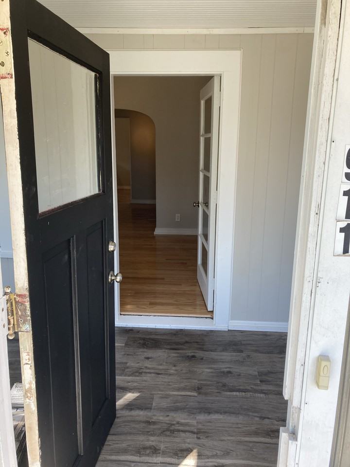 911 E Moneta Ave #1 - Photo 2 of 27