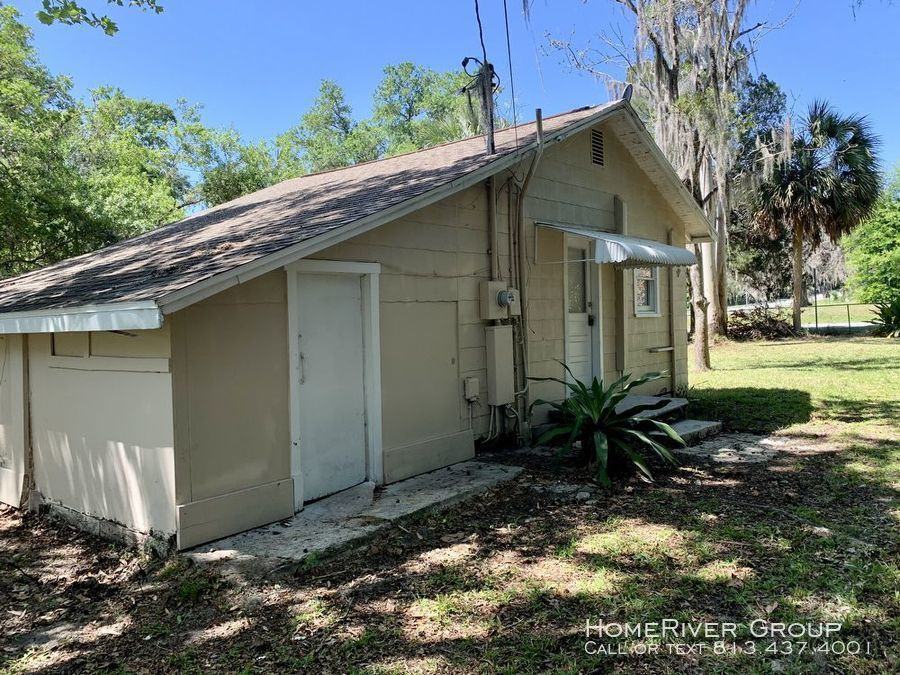 424 424 W Dr Martin Luther King Jr Blvd - Photo 2 of 17