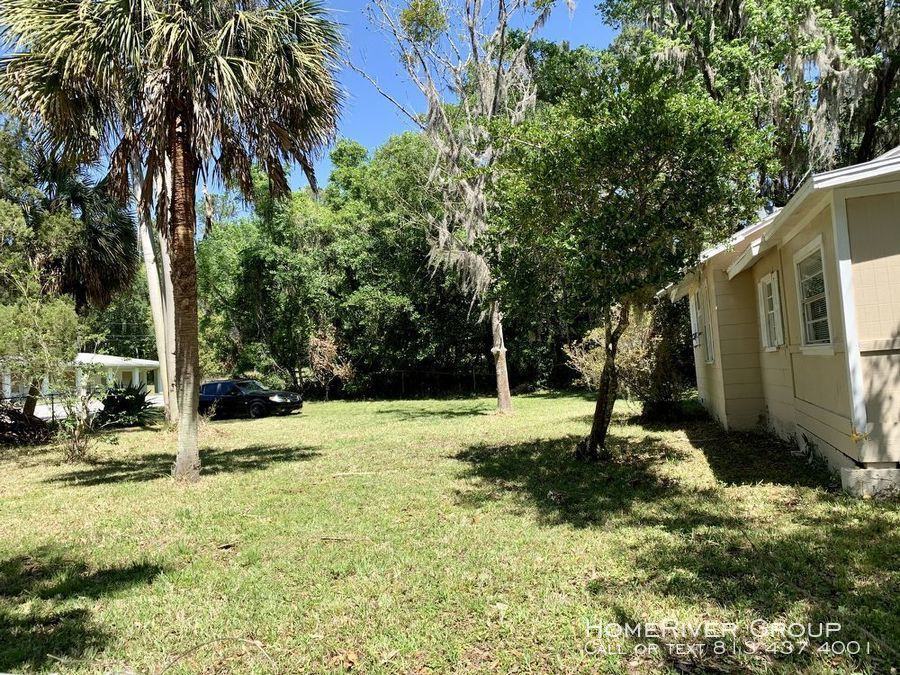 424 424 W Dr Martin Luther King Jr Blvd - Photo 3 of 17