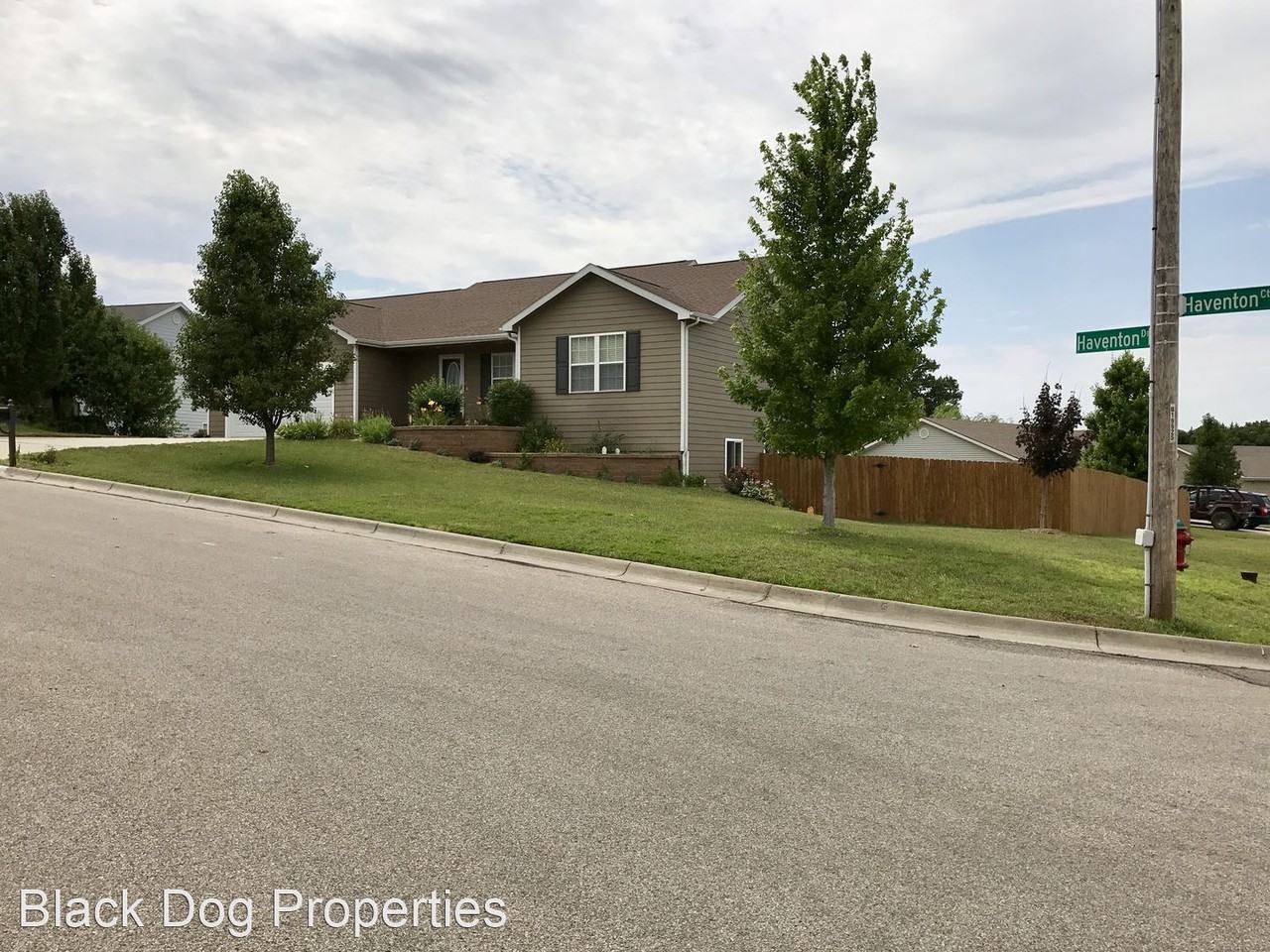 429 Haventon Dr - Photo 2 of 30