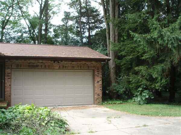 1993 E Kimmel Rd - Photo 3 of 48