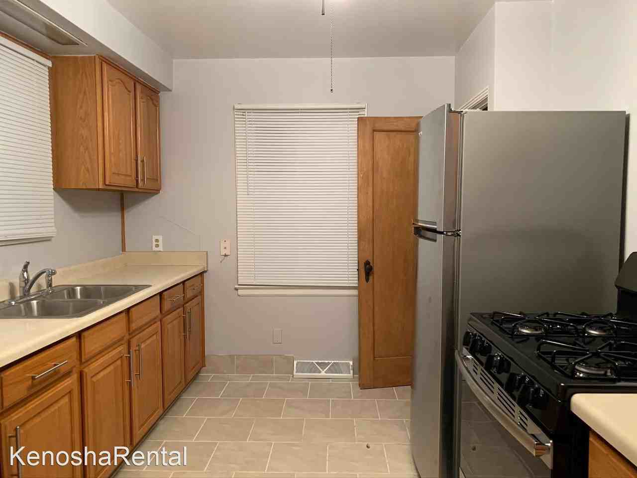 7823 23rd Ave - Photo 3 of 29