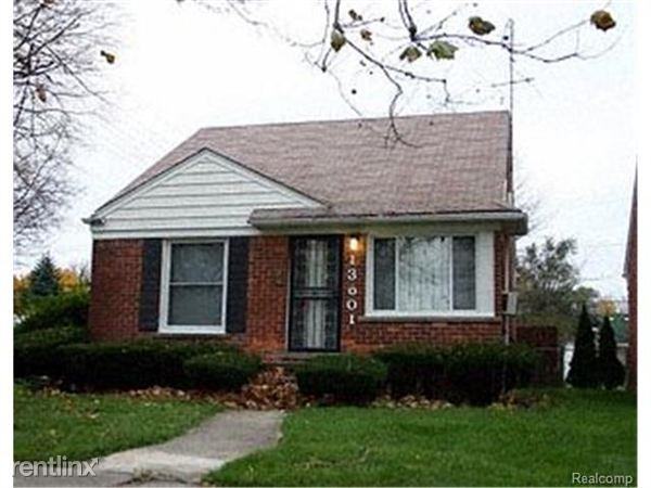 Schoolcraft & Telegraph Apartments in Brady Block, Detroit, MI 48239