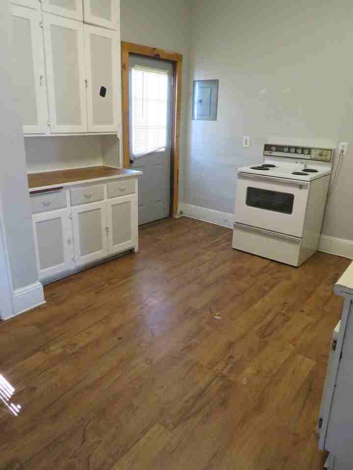 1104 Birch St - Photo 2 of 3