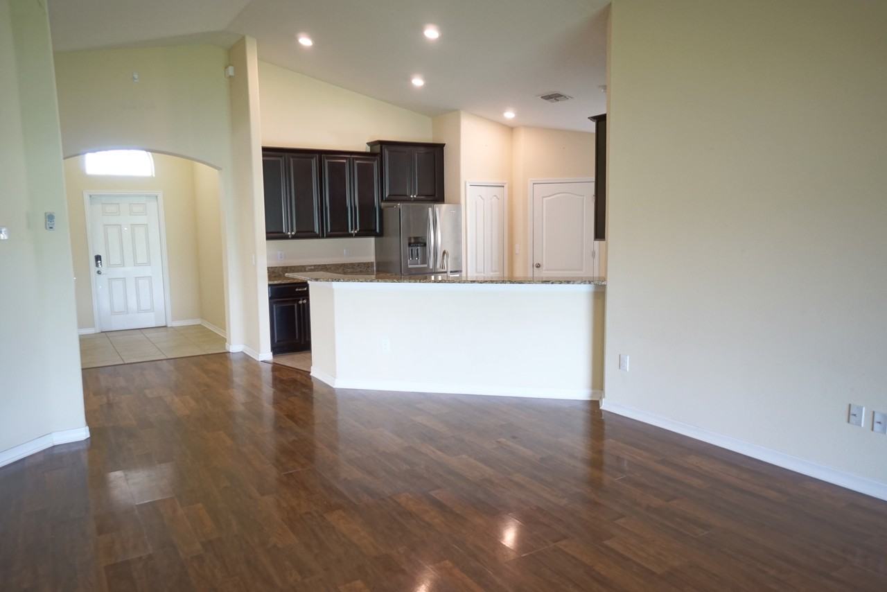 12337 Ballentrae Forest Dr - Photo 4 of 29