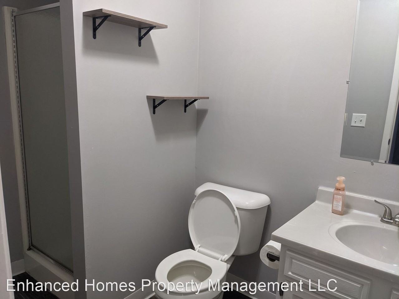 3201 Schuetzen Ln - Photo 3 of 7