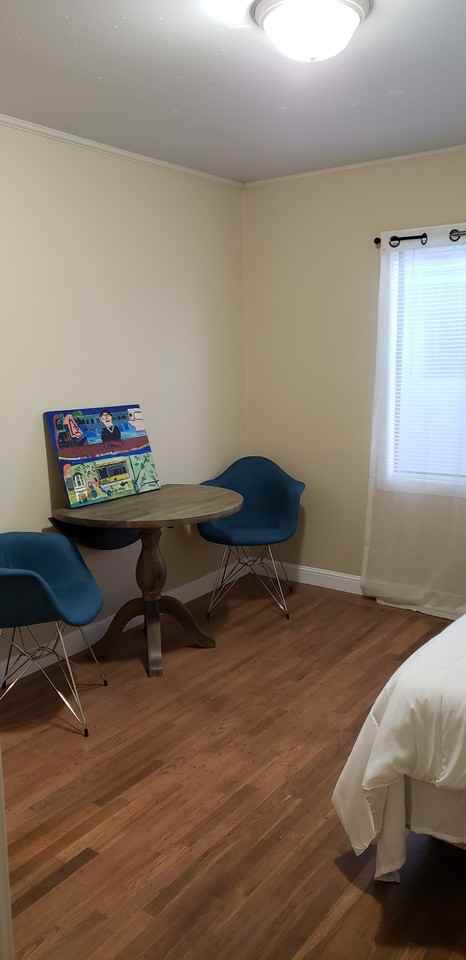 520 87th St - Photo 2 of 6