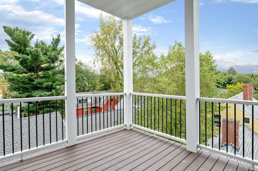 Magazine Street Apartments - Photo 5 of 20