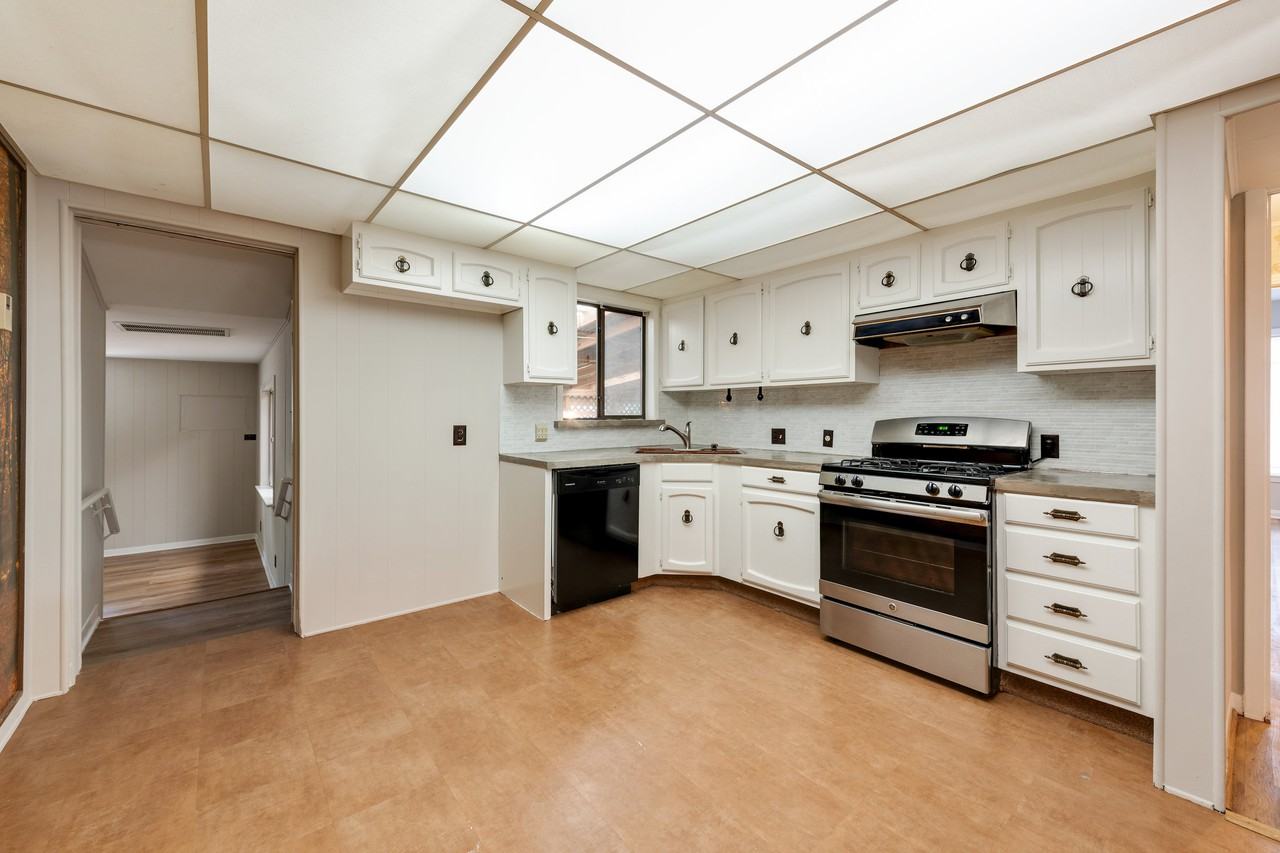 1500 Romeria Dr #1 - Photo 4 of 41