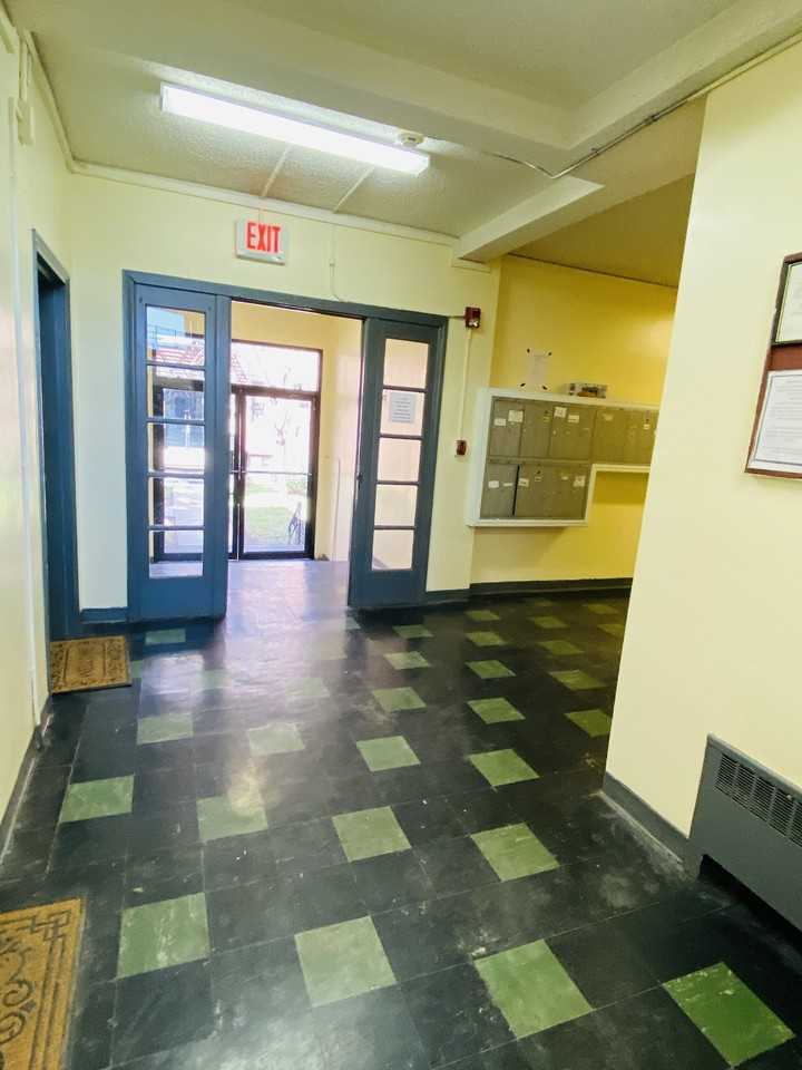 4 Chestnut - Photo 2 of 16